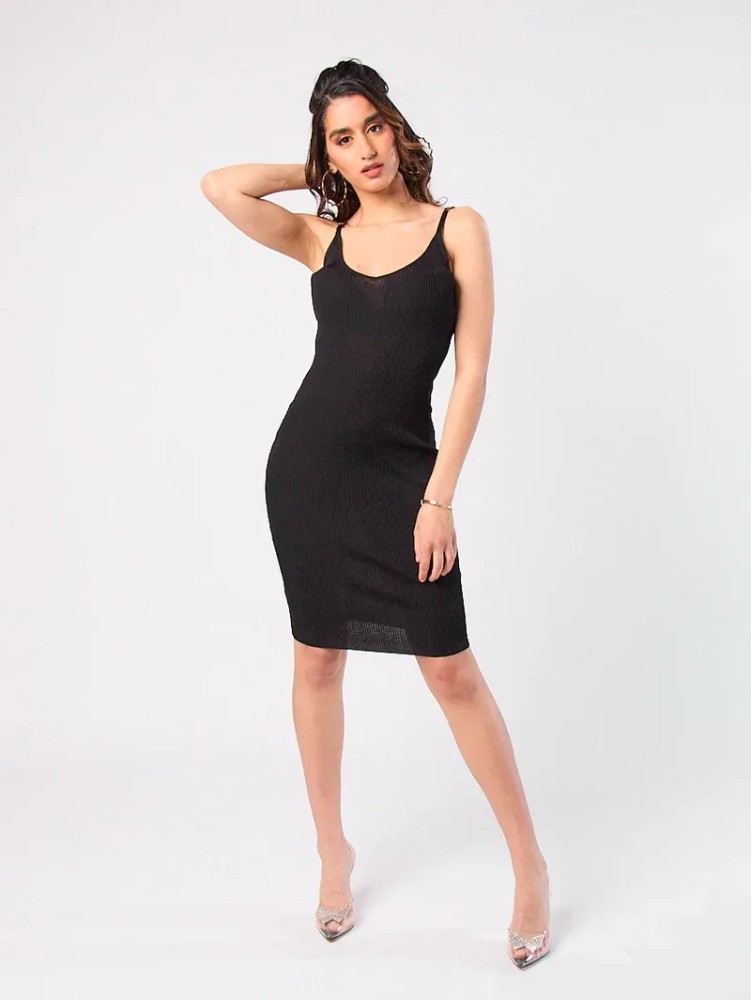 V Neck Ribbed Midi Dress - Black