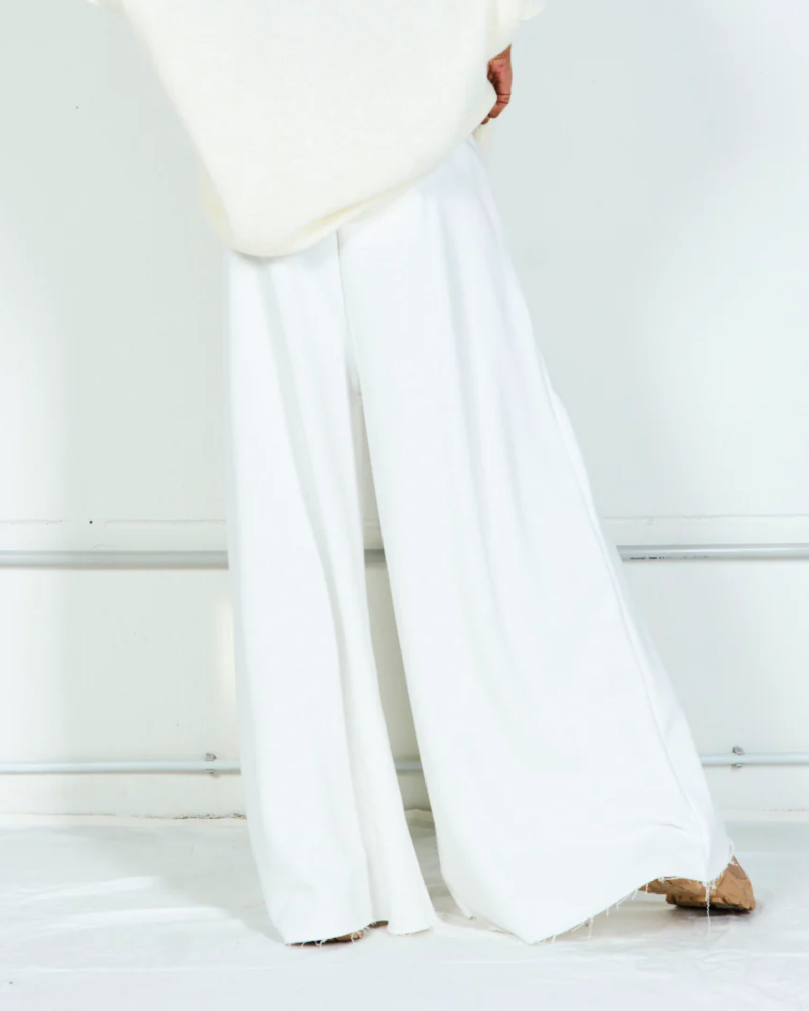 Wide-Leg Pants - White