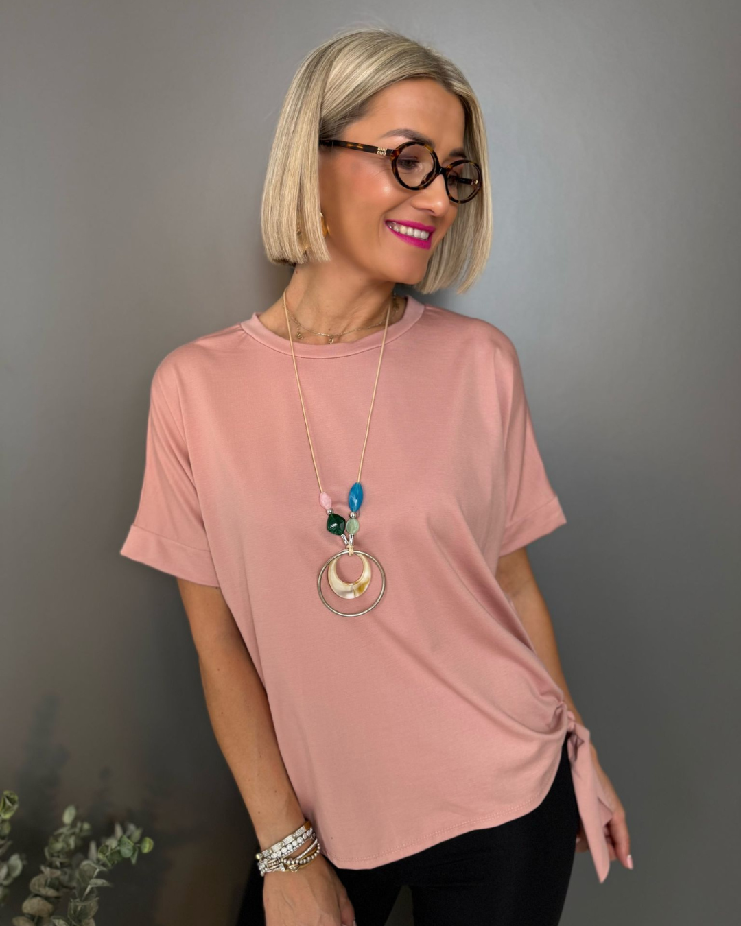 Side Bow T-shirt with Necklace - Pink