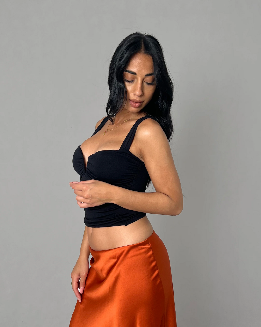 Ruched V Neck Crop Top - Black
